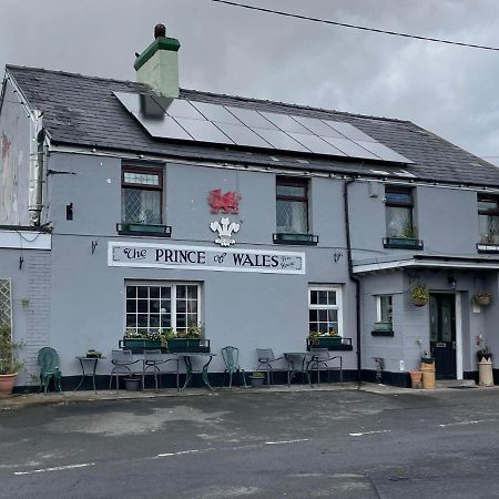 Prince Of Wales Inn Rhymney Exterior foto