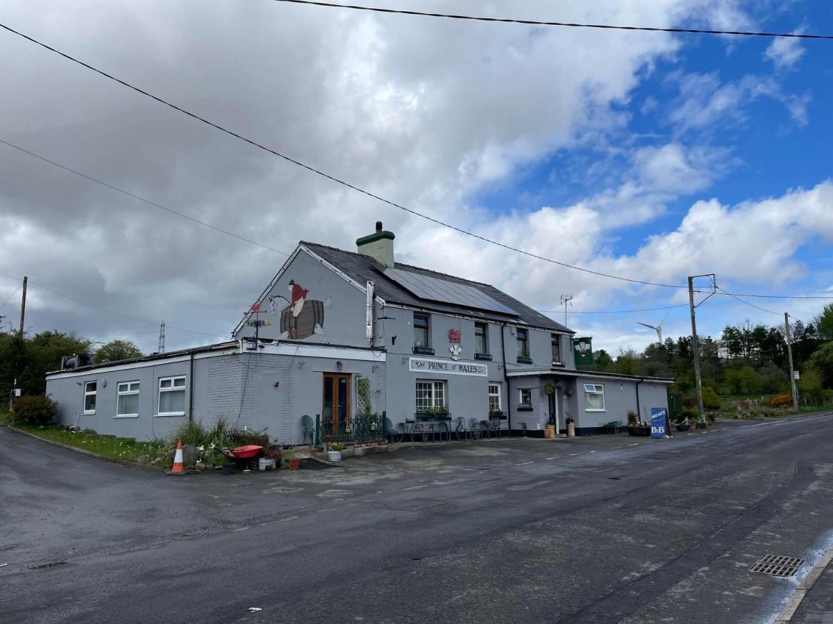 Prince Of Wales Inn Rhymney Exterior foto