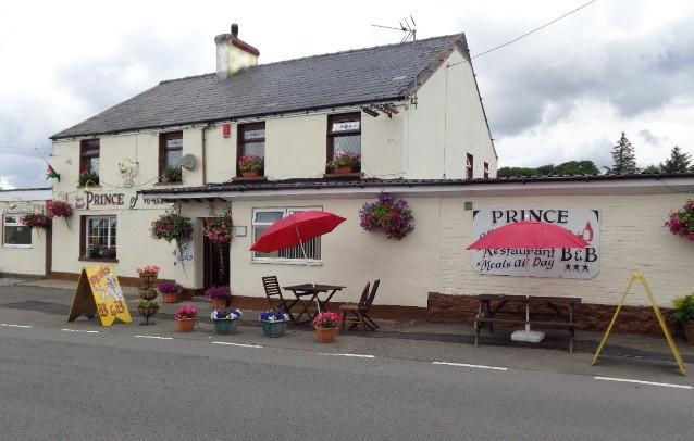 Prince Of Wales Inn Rhymney Exterior foto